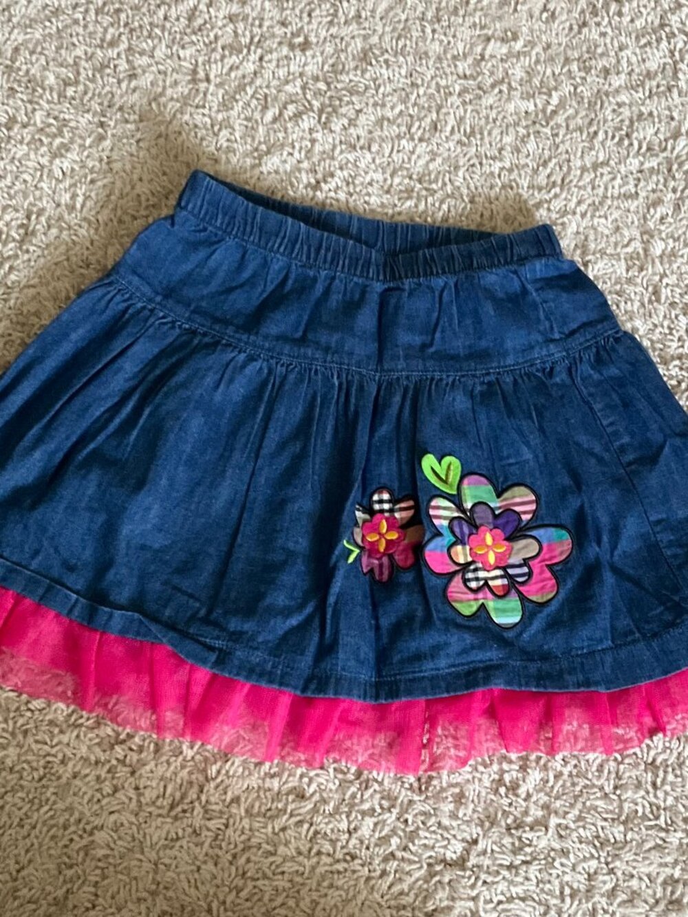 Hanna Andersson denim skirt with applique. Size: 120 (US 6-7). blue.